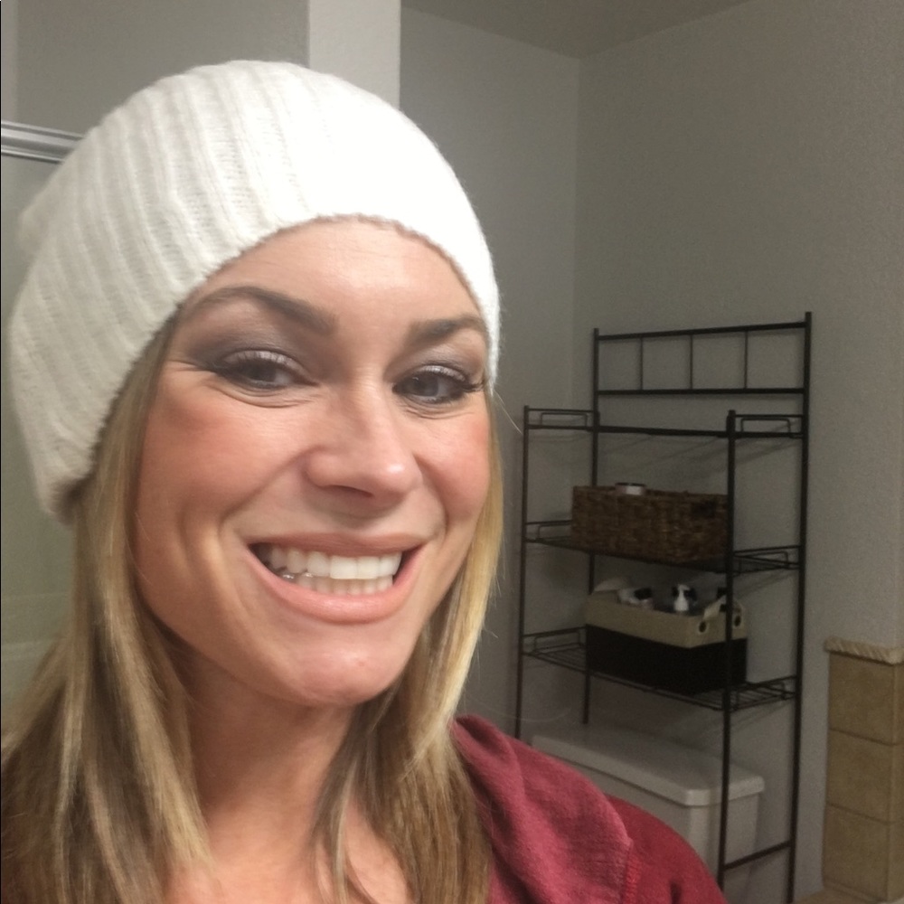 Meet your Posher, Sierra